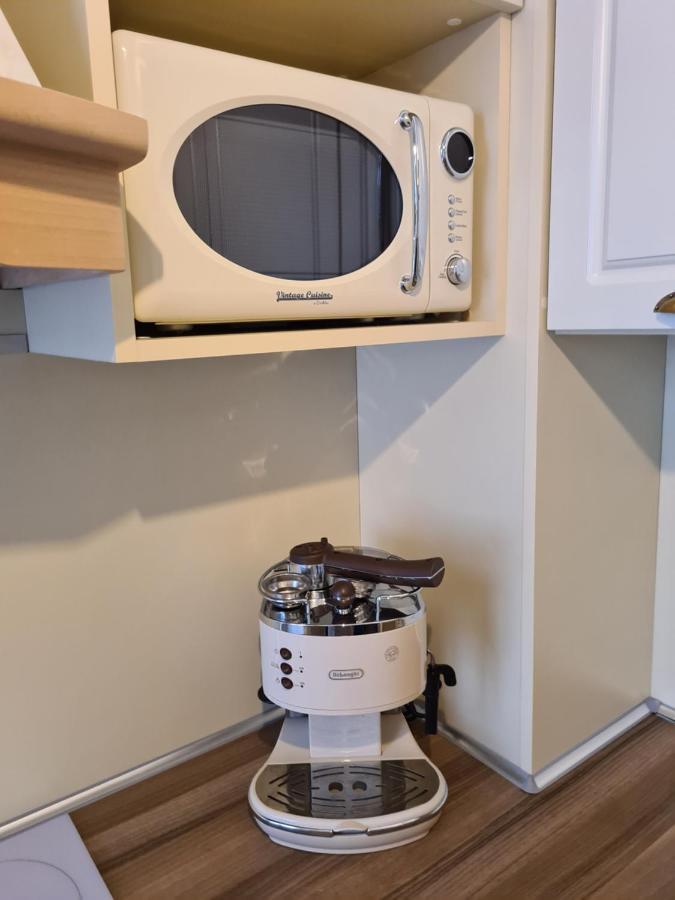 Apart Lux Bristol Бытом Экстерьер фото